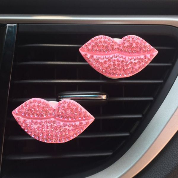

2шт алмазные красные губы автомобиля кондиционер выход духи папка масло коробка выход эфирное масло диффузор с искусственным кристаллом