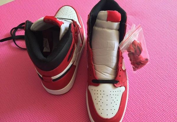 

wholesale 2019 new og chicago red white i 1s men women high basketball shoes outdoor trainers size 5.5-12