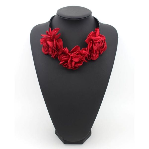 

large cloth flower exaggerated item fashion female gift necklace, Golden;silver