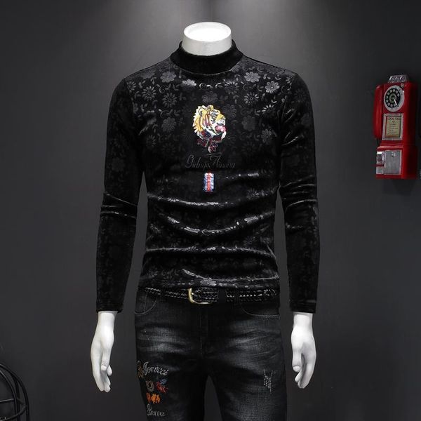 

2019 autumn and winter thick men's high collar long-sleeved personality dark flower korean velvet bottoming shirt men's compassion, White;black