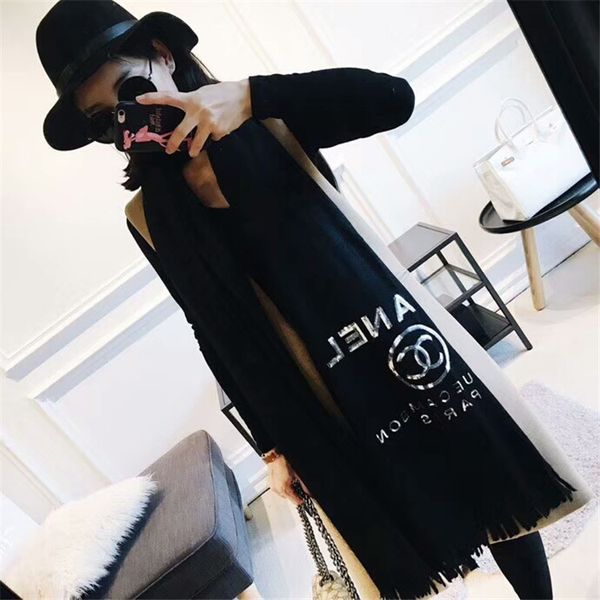 

Winter ca hmere carf oft ca hmere hawl fa hion equined embroidery brand wool carf men and women long fringe carf, Black;white
