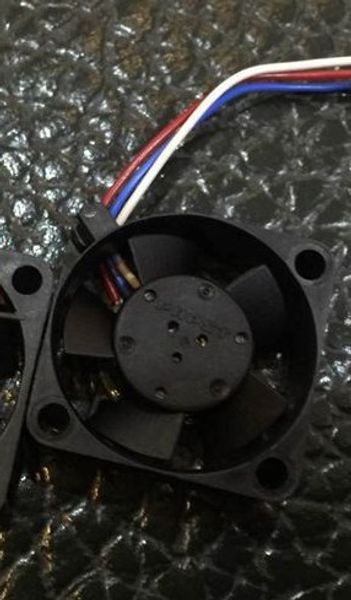 

оптом немецкий ebmpapst 252m-213 12v 38 ма 0,45 вт 25 * 25 * 8 охлаждающий вентилятор