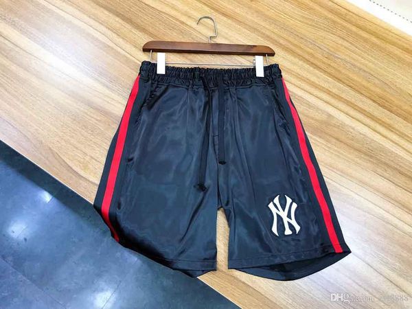 

new fashion shorts mens casual beach shorts designer short pants men underwear men's board shorts mens summer leisure wear, White;black