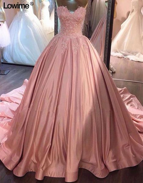 

2017 blush pink puffy ball gowns quinceanera dresses luxury lace appliqued sweetheart spaghetti straps sweet 16 dress masquerade, Blue;red