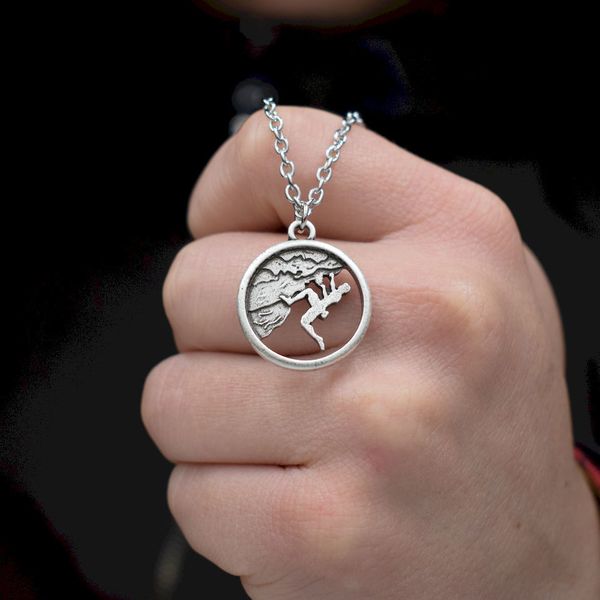 

sanlan 20pcs rock boy climber necklace, climbing jewelry, Silver