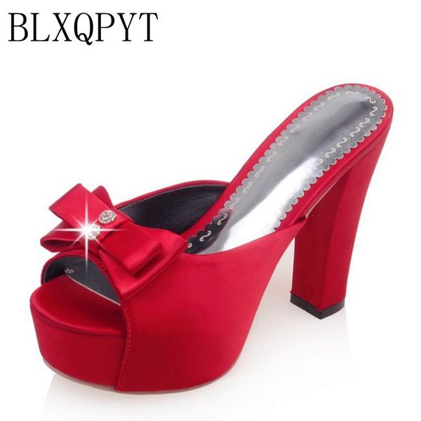 

2017 бросились общества клея sapato женщины мода большой размер летний стиль женская обувь свободного покроя пляжные сандалии домашние тапоч, Black