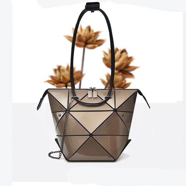 

women's luxurious fashion elegant handbag fold laser cutting geometric rhombic shoulder bag female tote bag