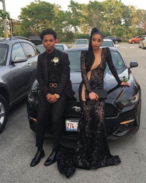 

2019 Sexy Black Lace Plus Size African Black Girl Prom Dress Long Sleeve V-Neck Evening Gowns Formal Dress Sweep Train