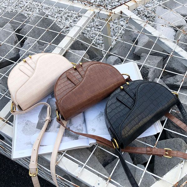 

crocodile print saddle bag alligator pu leather bag round handbag women vintage half moon bags 2019 new ins fashion wholesale