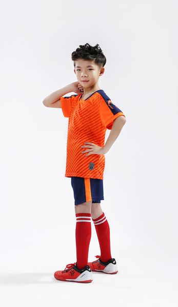 

discount men training football sets with shorts uniforms reversible football jerseys for that home and away look kits sports c12-28, Blue;black