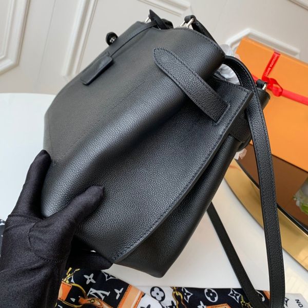 

new fashion cute women clutch black handbags designer shoulder bag women travel bag diseñador de lujo mochilas mujeres luxury designer bags