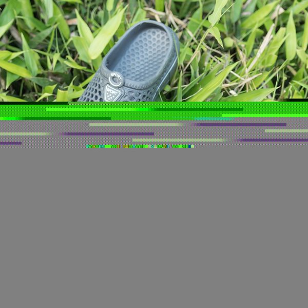 

original garden flip flops water shoes women men sport wading summer beach aqua slipper outdoor swimming sandal sequin shoes