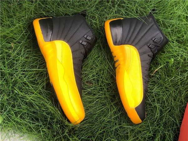

release air authentic 12 pe university gold men basketball shoes black 12s real carbon fiber retro sports sneakers 130690-070 with box