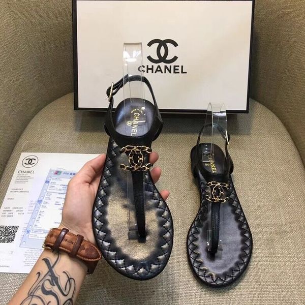 

2019 fa hion luxury de igner women hoe c c flip flop de igner andal flat fa hion brand women andal with hoe box
