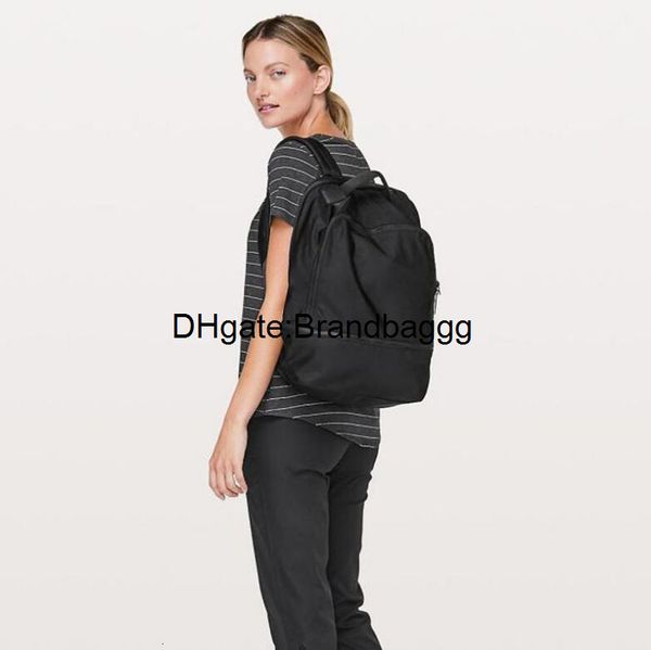 

2020 fashion designer leisure men's and women's nylon bag sports yoga fitness waterproof schoolbag travel backpack with logo