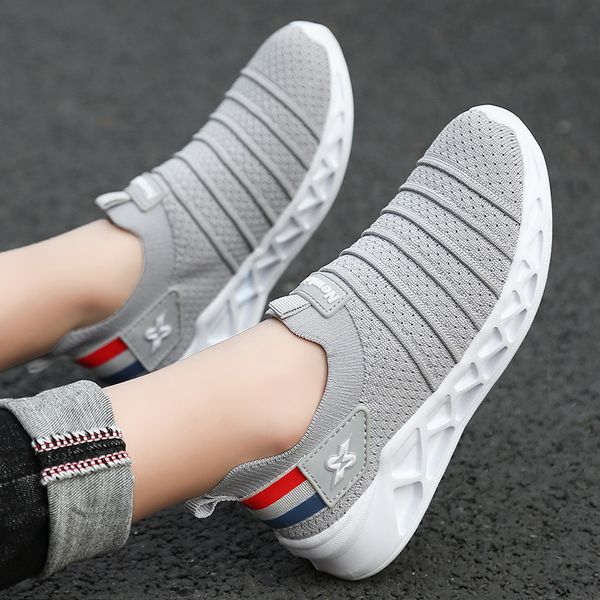 

one pedal 2020 spring new flying woven double breathable summer single mesh hollow children's shoes t200507, Black;red