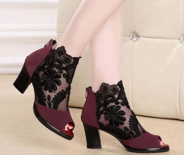 

2019 women's sandals in summer with new style middle heel coarse heel @12, Black