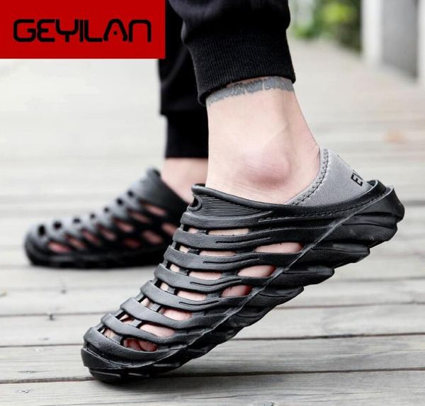 

2019 breathable summer men sandals shoes hollow breathable ultra light beach shoes casual men sandals outdoor garden, Black