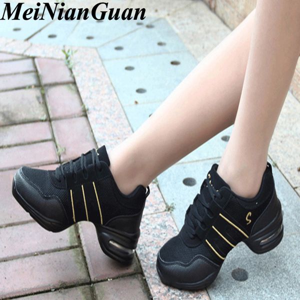 

lace up sporty woman sneakers soft womens trainers black shoes sport women jazz shoes air cushion women's sports 2020 i5
