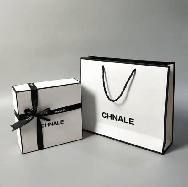 

perfect match vip gift box gift handbag waistband scarf perfume box black and white christmas gifts storage box designers paper bag, Black;white