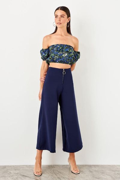 

trendyol navy flare pants twoss19st0228, Black;white