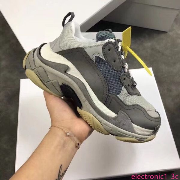 

paris 17fw triple-s casual shoes luxury dad shoes bl triple s 17fw sneakers for men women spring street gd couples star show daddy shoes, Black;green