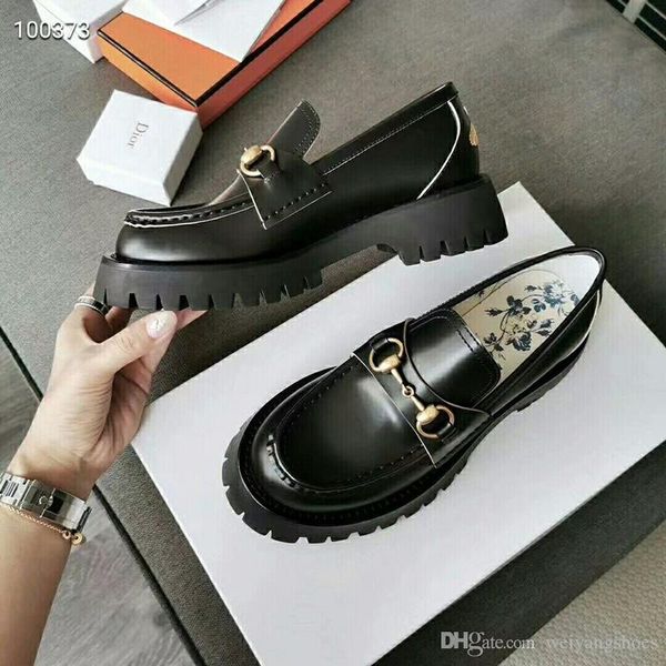 

2019 new luxury italy style fashion women shoes bee embroidered leather horsebit flats casual shoes black red platform loafers