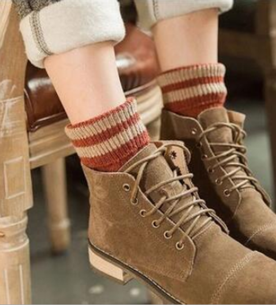 

new fall/winter warm some yarn design creative socks women heap heap solid color socks for women meias, Black;white