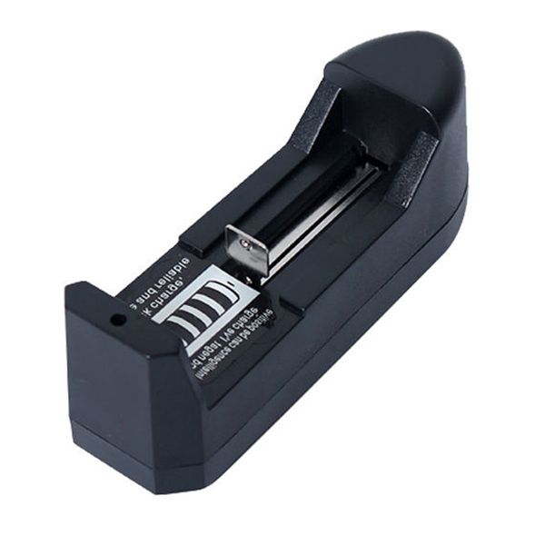 

многофункциональное универсальное зарядное устройство для аккумуляторов переменного тока