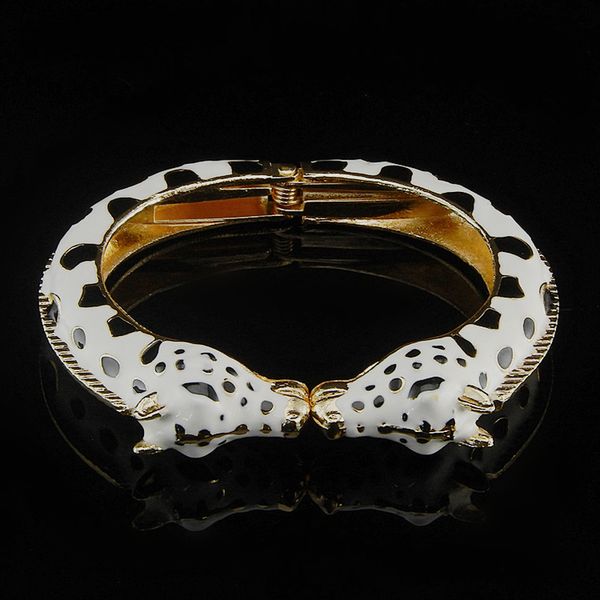

individuality the alloy white giraffe butted open mouth spring bracelet baroness bracelet gifts for women, Black