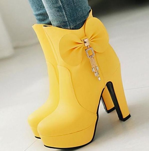 

2019 women's boots in winter with new style high heel coarse heel round head waterproof table@2129, Black