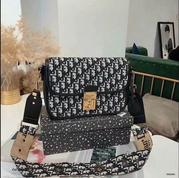 

Дизайнерские женские сумки, сумки высокого качества, женские кошельки, знамениты