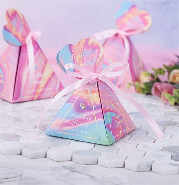 

творческий треугольная пирамида свадебные сувениры коробки конфет свадебный душ бумаги шоколад коробка день рождения подарочная коробка