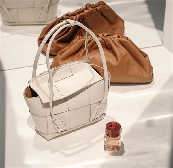 

designer handbag women new underarm bags shoulder bag simple and versatile casual woven handbag satchel pu fashion good match 7