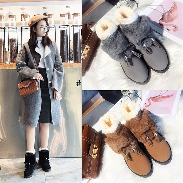 

2019 winter new korean version of the tide plus velvet thickening boots short tube sequins shoes flat bottom wild snow boots, Black