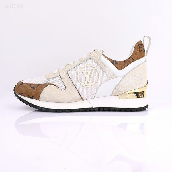 

2019 new women's shoes with round head shallow mouth low-cowhide leather increase the classic four seasons sports casual shoes, Black