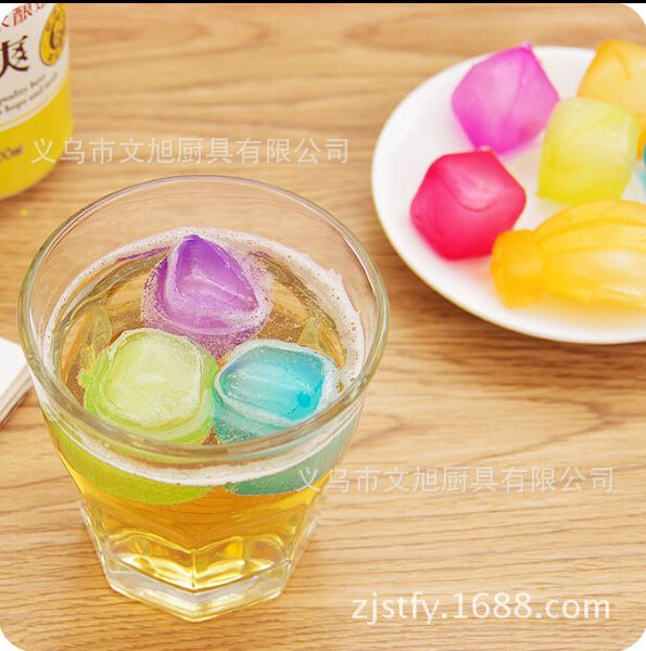 

spot supplies 12 a hockey fruits shape moulded with lattice ice block box