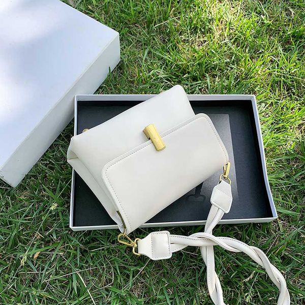 

new french design fashion simple armpit bag & elegant shoulder bag messenger handbag width 22cm height 17cm thickness 8cm