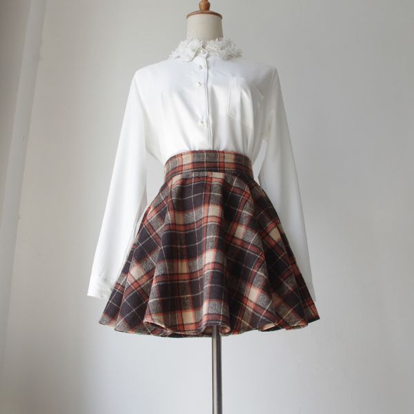 

100% cotton skirt above knee scotland style winter empire waist thin plaid flare short mini length school girls skirts, Black;gray