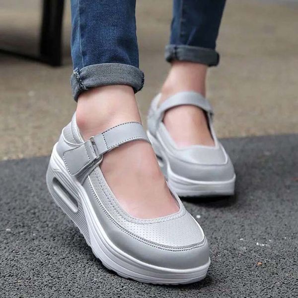 

тапки женской обуви из кожи тренер моды спортивной обуви высокого качества chaussures платформы мужских тренеры тройная эспадрилья shoe10 px, Black
