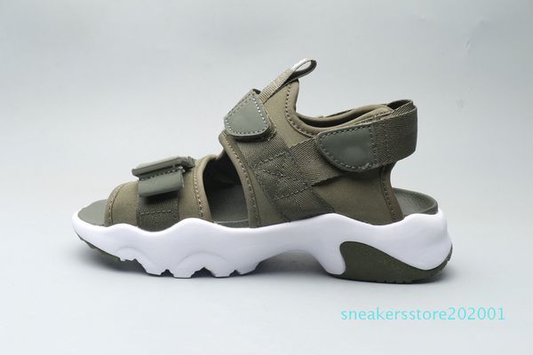 

2020 new designer slipper summer beach flip flop black white casual sandals indoor non-slip mens womens sports loafer for women walking s01