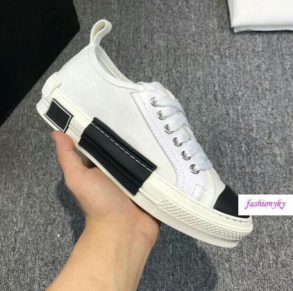 

classics b23 "single m classic as the main vision, in the way of large-area printing on the upper lovers 43, Black