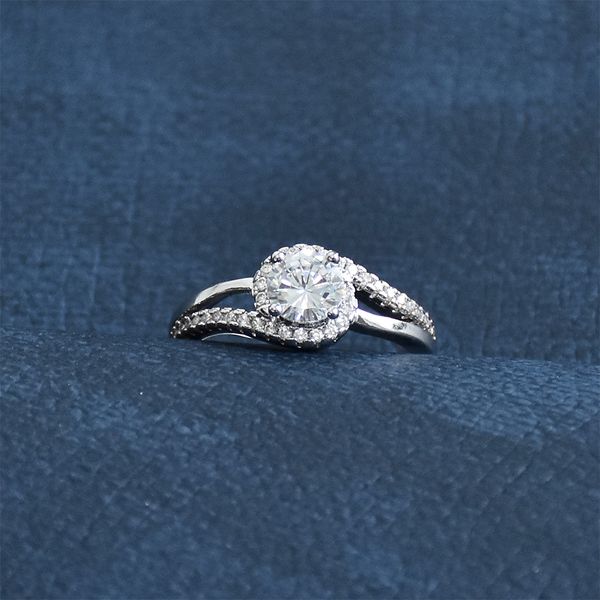 

round cz zircon ring european and american fashion ladies wedding ring for women factory direct sales