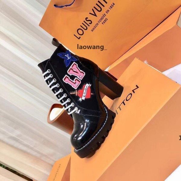 

luxury designer l328 women round toe high heel martin boots women luxury designer short plush ankle boots for women with box f, Red;white