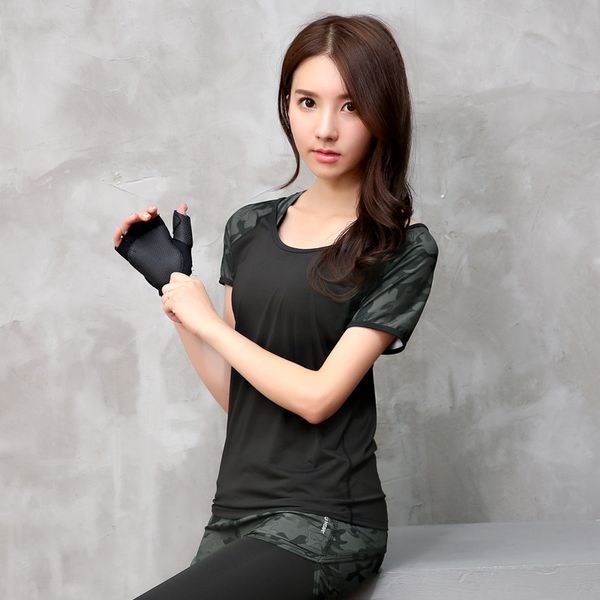 

black camouflage sport fitness women running t shirt workout short sleeve yoga women sports gym tshirt, White;red