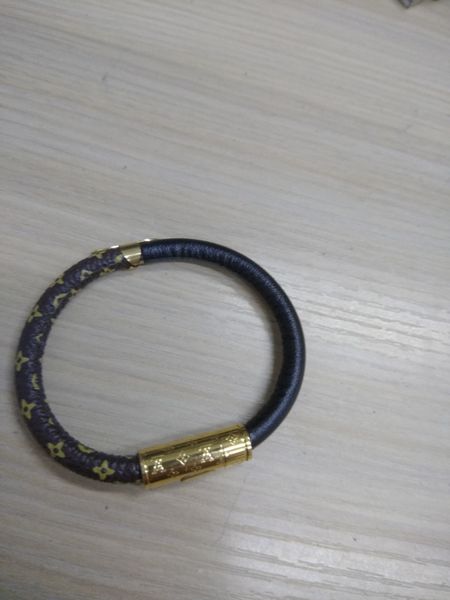 

премиум оснастки кнопка закрытия кожаный шнур браслет из нержавеющей стали оснастки кнопка закрытия кожаный браслет, Golden;silver