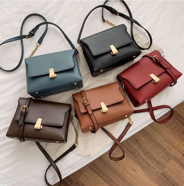 

foreign trade women's bag 2020 new niche fashion shoulder bag korean version of the wild messenger popular small square bag