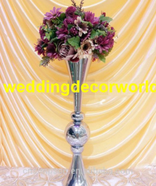 Nuovo stile all'ingrosso vaso di fiori in metallo placcato sillver a forma di tromba per la decorazione del centrotavola di nozze decor340