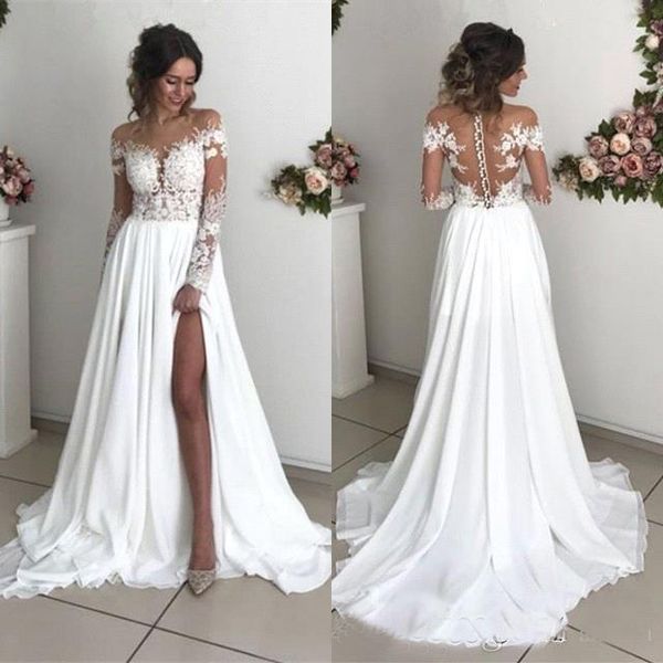 2019 Abiti da sposa economici da spiaggia Pizzo collo trasparente Collo alto Spacco in chiffon Maniche lunghe Lunghezza pavimento Abito da sposa Abiti da sposa Bohemian Boho