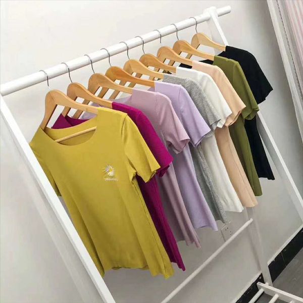 

little daisy short-sleeved lady t- slim and versatile embroidery chrysanthemum base group purchase little daisy short-sleeved lady t-shirt s, White